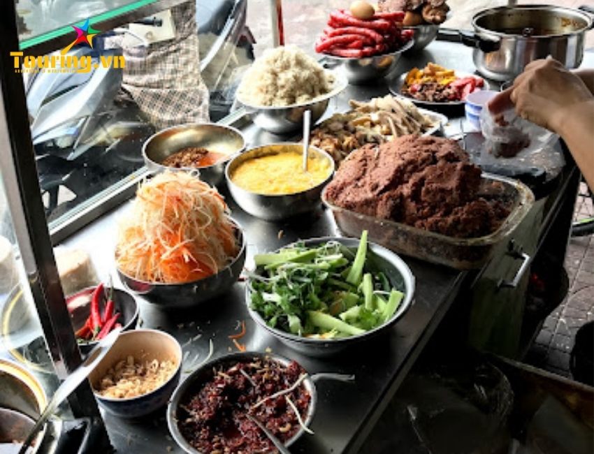 Đặc sản bánh Mì Chấm Quy Nhơn