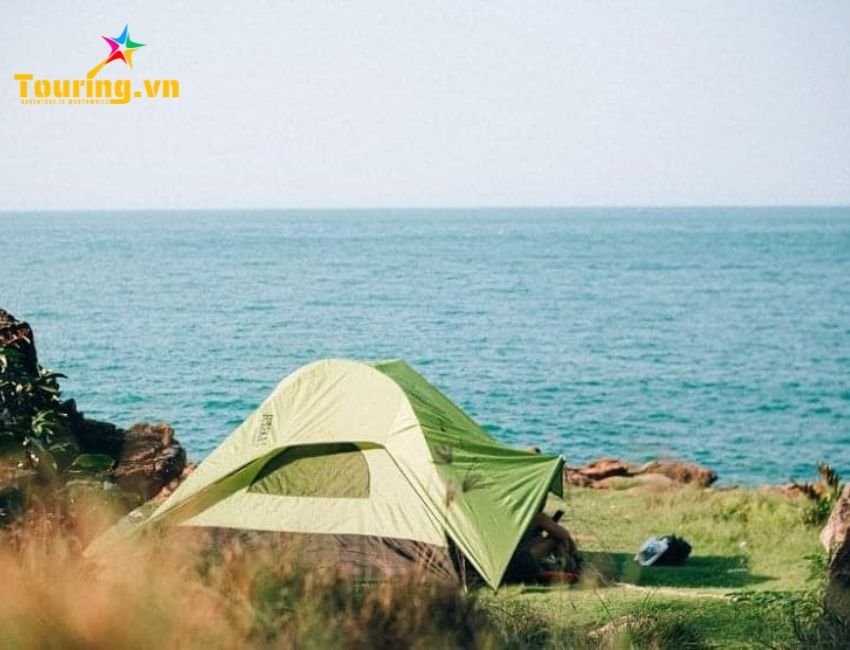 Cắm trại tại Bãi Cát Vàng