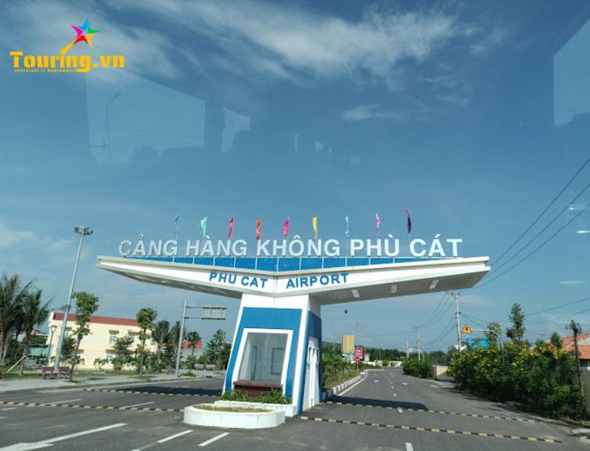 Sân bay Phù Cát