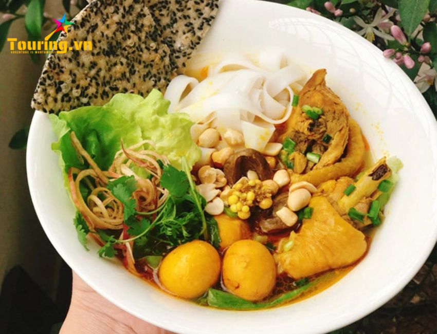 Mỳ Quảng Phú Chiêm