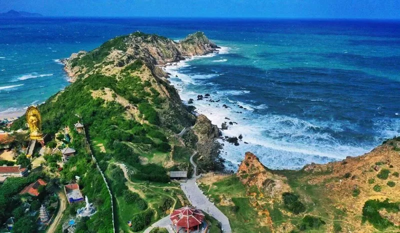 Bãi biển đẹp Quy nhơn