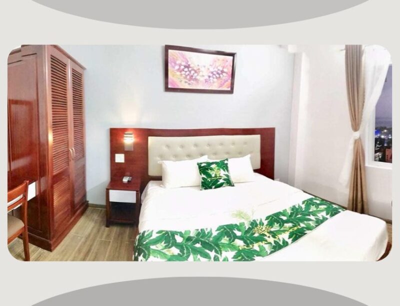 Khách sạn Flora Quy Nhon