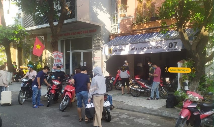 Dịch vụ cho thuê xe máy Anh Trưởng tại đường Nguyễn Nhạc Quy Nhơn