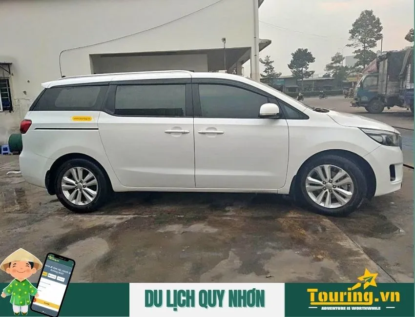 Thuê xe tự lái Kia Sedona
