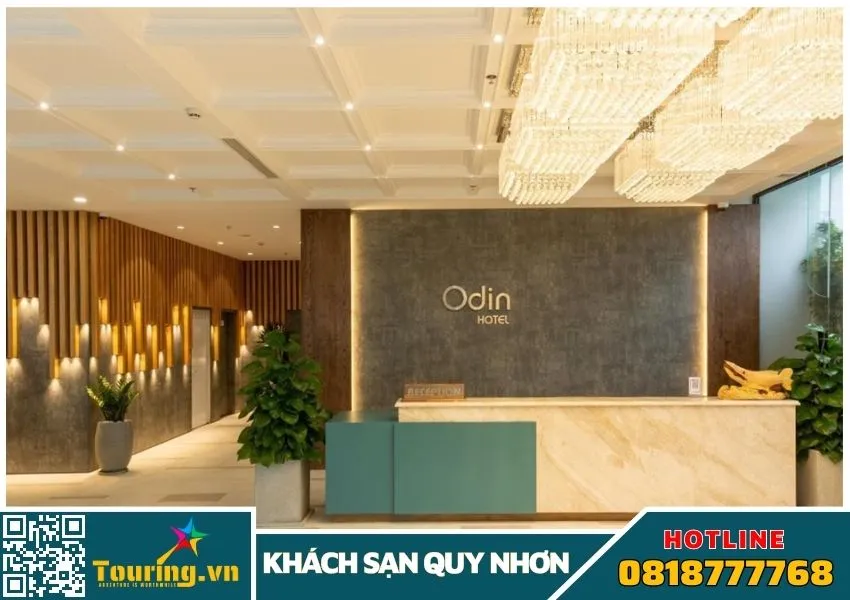 Lễ Tân tiếp đón khách đến Odin