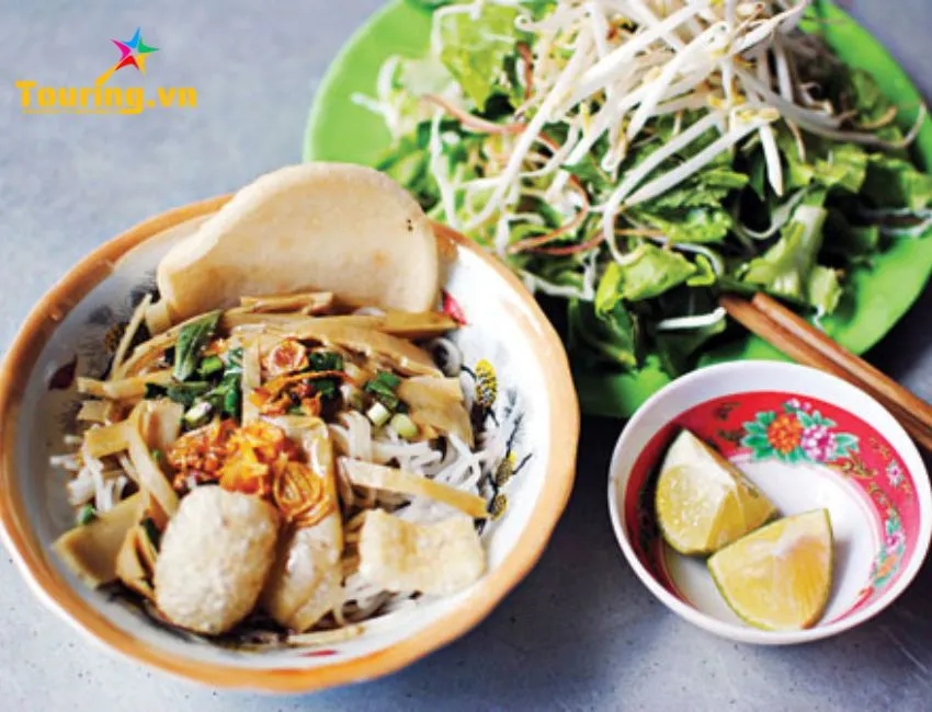 Bún mắm cua ( bún cua thối)