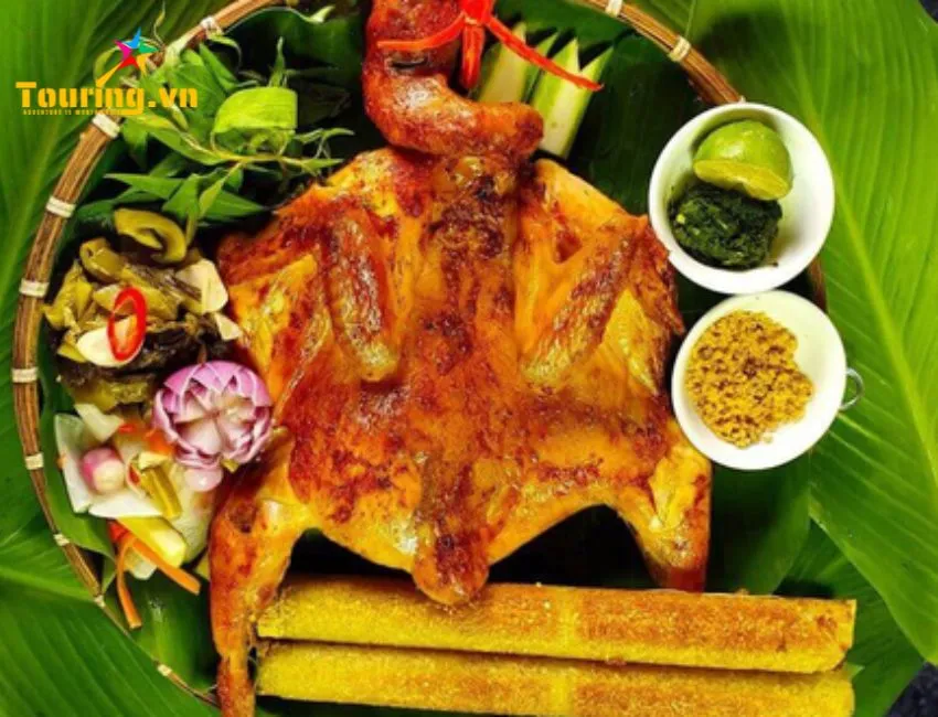 Gà sa lửa với Cơm lam