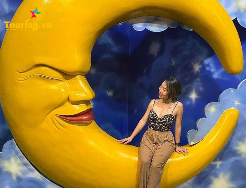Art In Paradise Da Nang