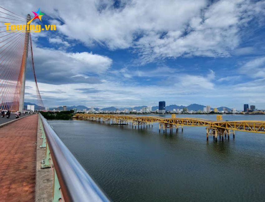 Cầu Trần Thị Lý