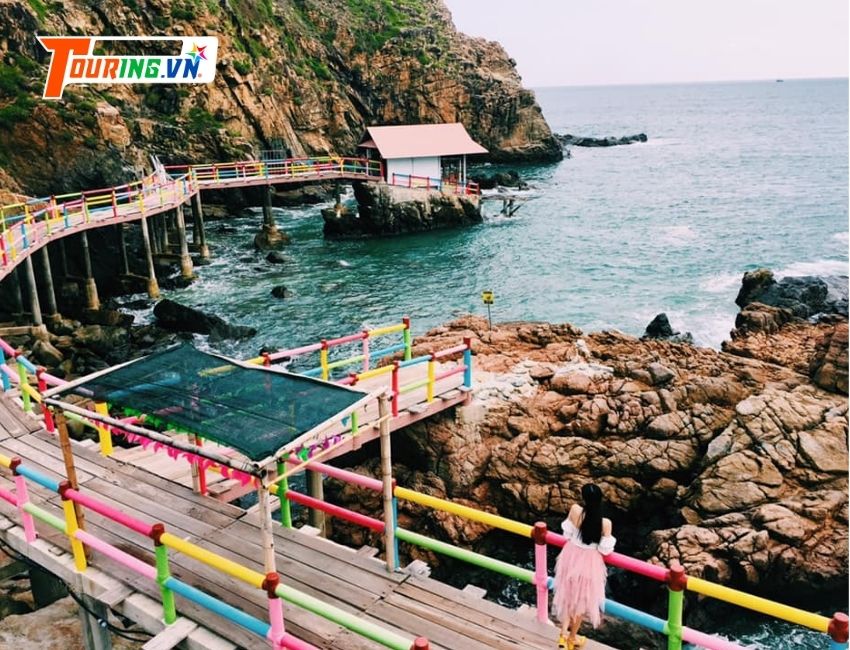 Cầu tình yên tại Kỳ Co
