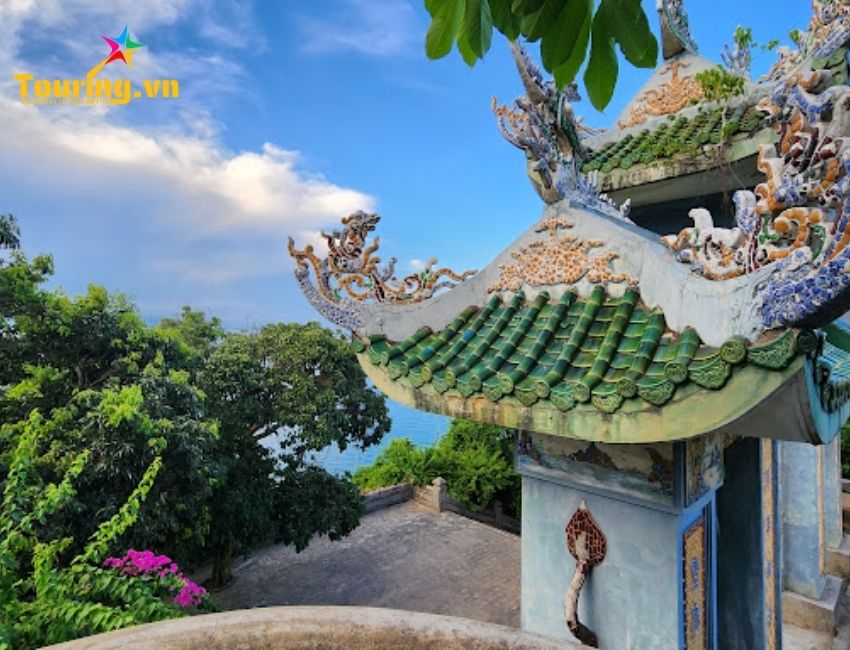 Cảnh quan chùa