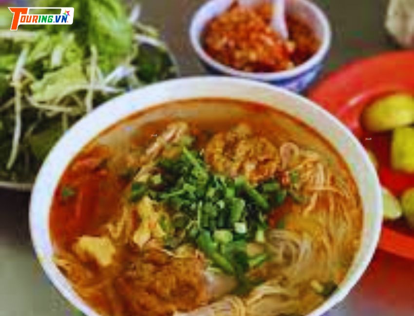 Bún Cá Cô Hạnh