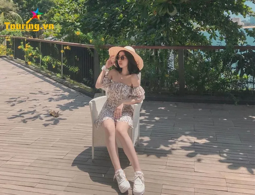 Tham quan Ghềnh Rang Tiên Sa