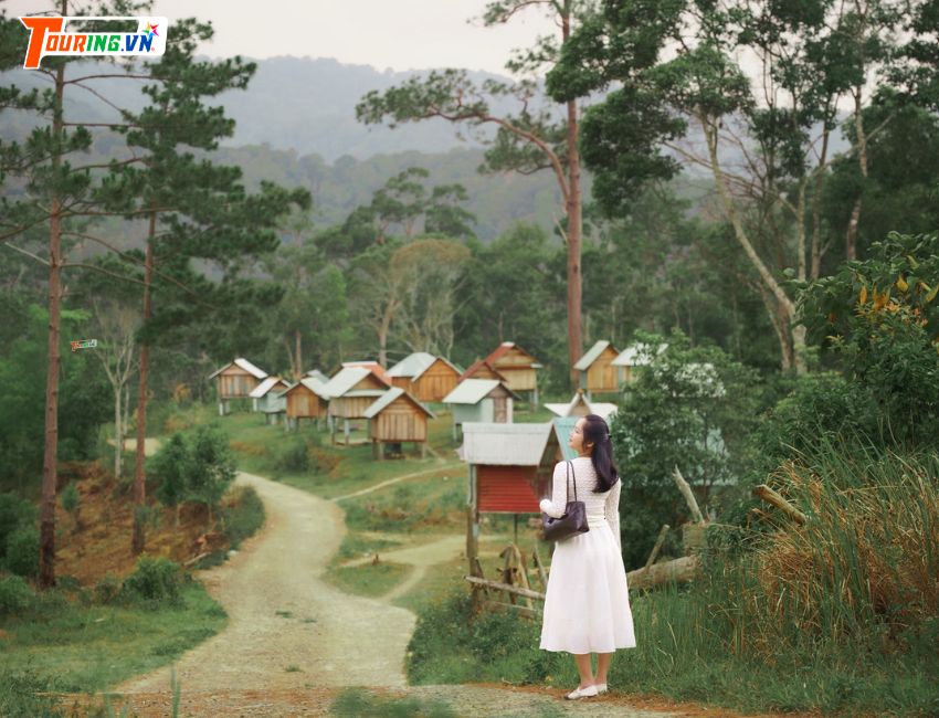 Làng du lịch Kon Bring Măng Đen