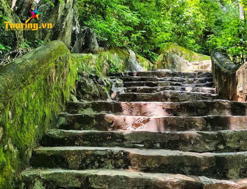Non Nước Ngũ Hành Sơn