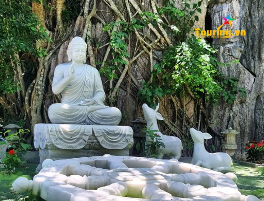 Động Huyền Không