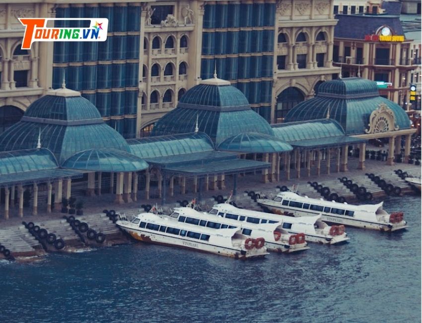 Cano đi VinWonder Nha Trang