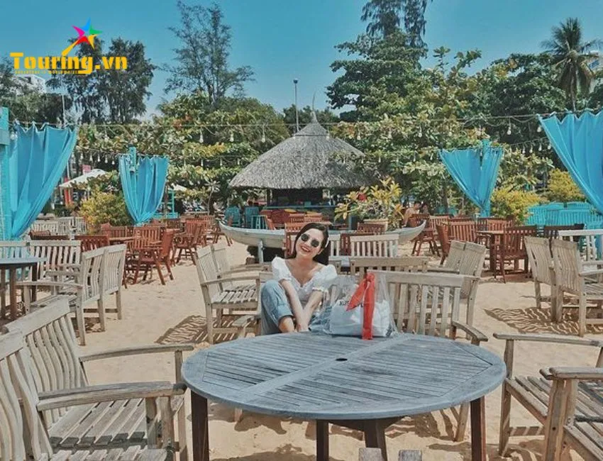 Quán Cà Phê View Biển Quy Nhơn