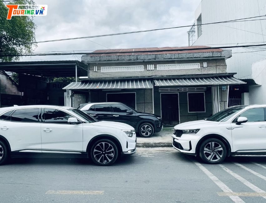 Thuê xe 7 chỗ Măng Đen giá rẻ, tiện lợi cho du lịch gia đình