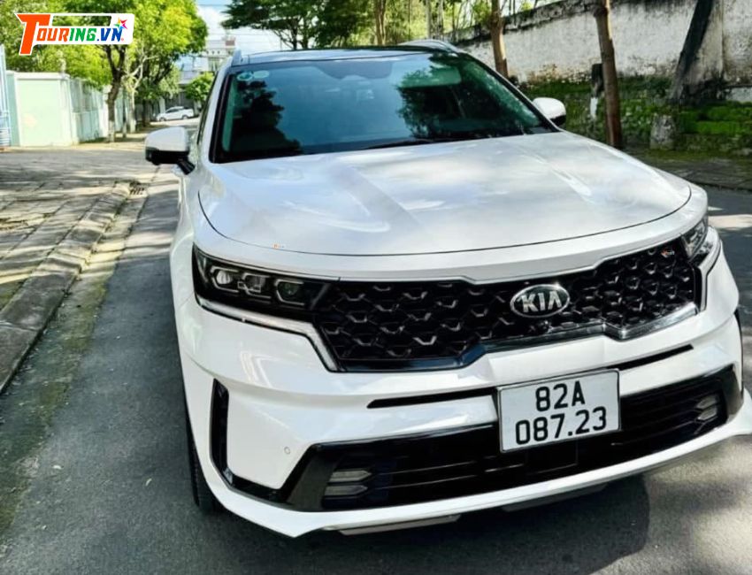 Thuê xe ô tô tự lái Kon Tum đa dạng và uy tín.